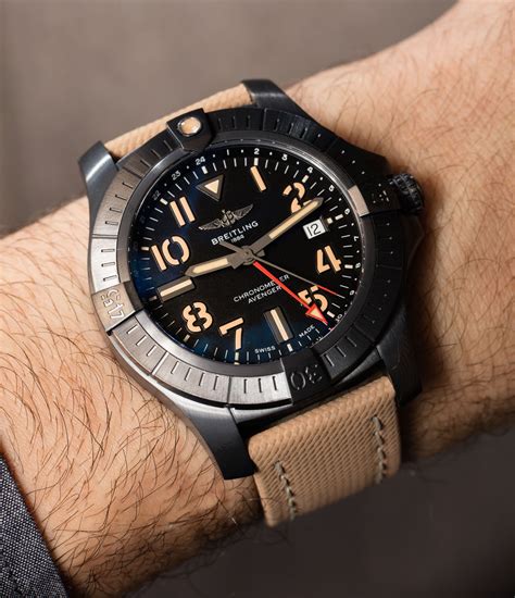 breitling avenger gmt review